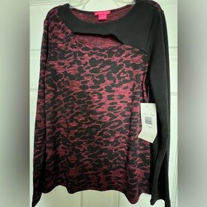 NWT Sunny Leigh Cutout Top